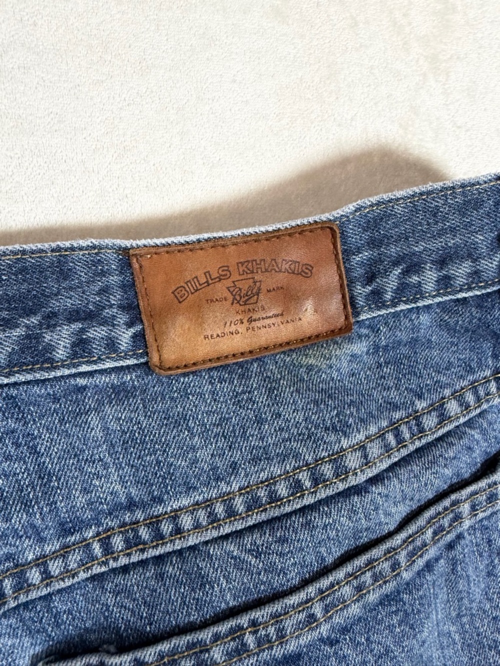 Bills Khakis 35W 31L Made in USA Relaxed Fit Men’s Jeans in Medium Blue - Picture 4 of 8
